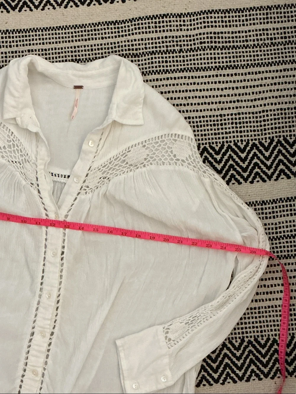 Free People Katie bird White Crochet-Detail Button Down Shirt - Picture 4 of 10